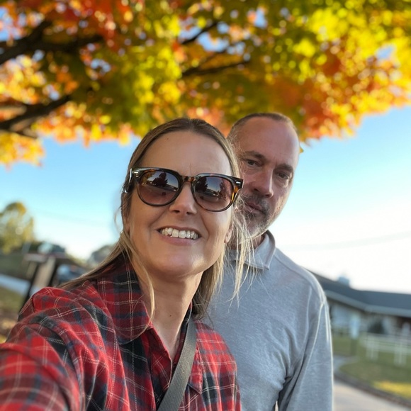 Meet your Posher, Erin - Picture 1 of 1